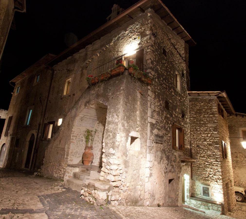 Lelive Bed And Breakfast Sermoneta Exterior photo